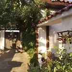 Namaste къща в село камилски дол *