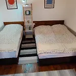 Apartment Namaste къща в село камилски дол