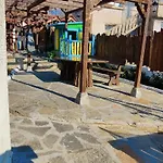 Apartment Namaste къща в село камилски дол Kamilski Dol
