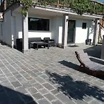 Apartment Namaste къща в село камилски дол *