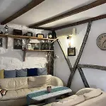 Apartment Namaste къща в село камилски дол Kamilski Dol
