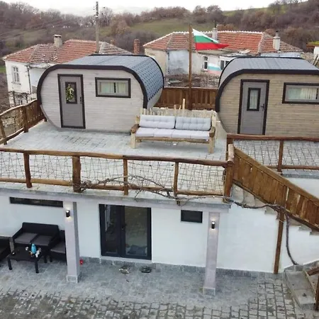 Appartement Namaste къща в село камилски дол *