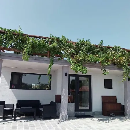Appartement Namaste къща в село камилски дол