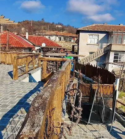 Lägenhet Namaste къща в село камилски дол *